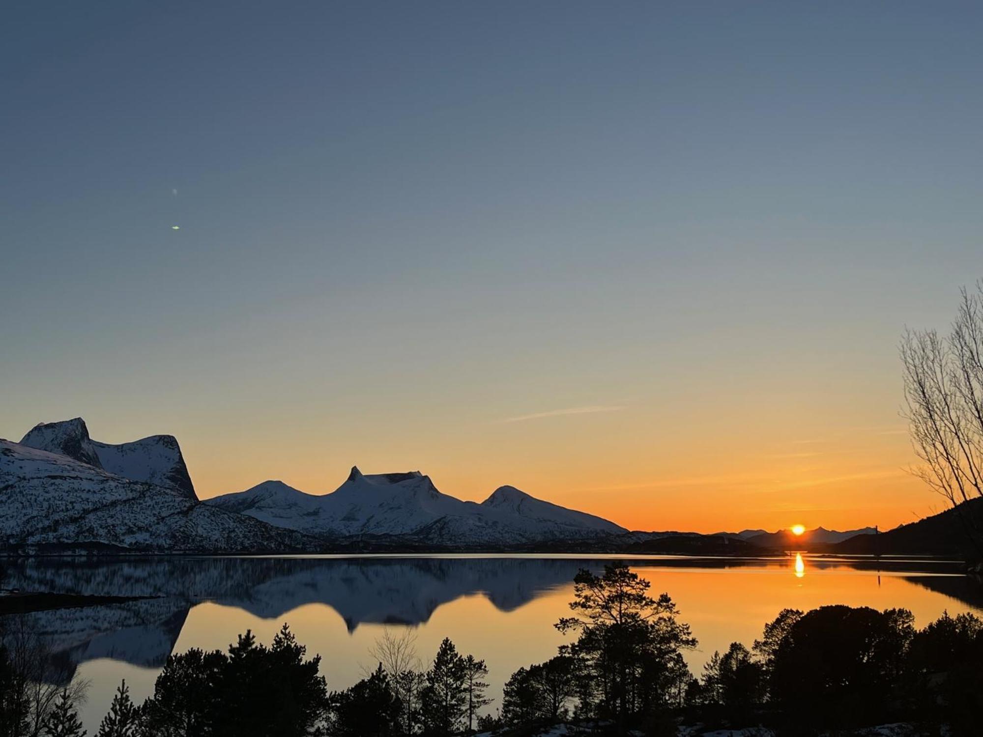 Efjord And Stetind Resort - Cabin Kulhorn Ballangen Esterno foto