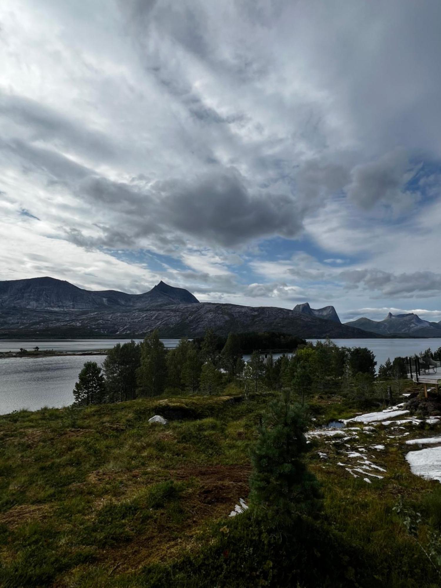 Efjord And Stetind Resort - Cabin Kulhorn Ballangen Esterno foto