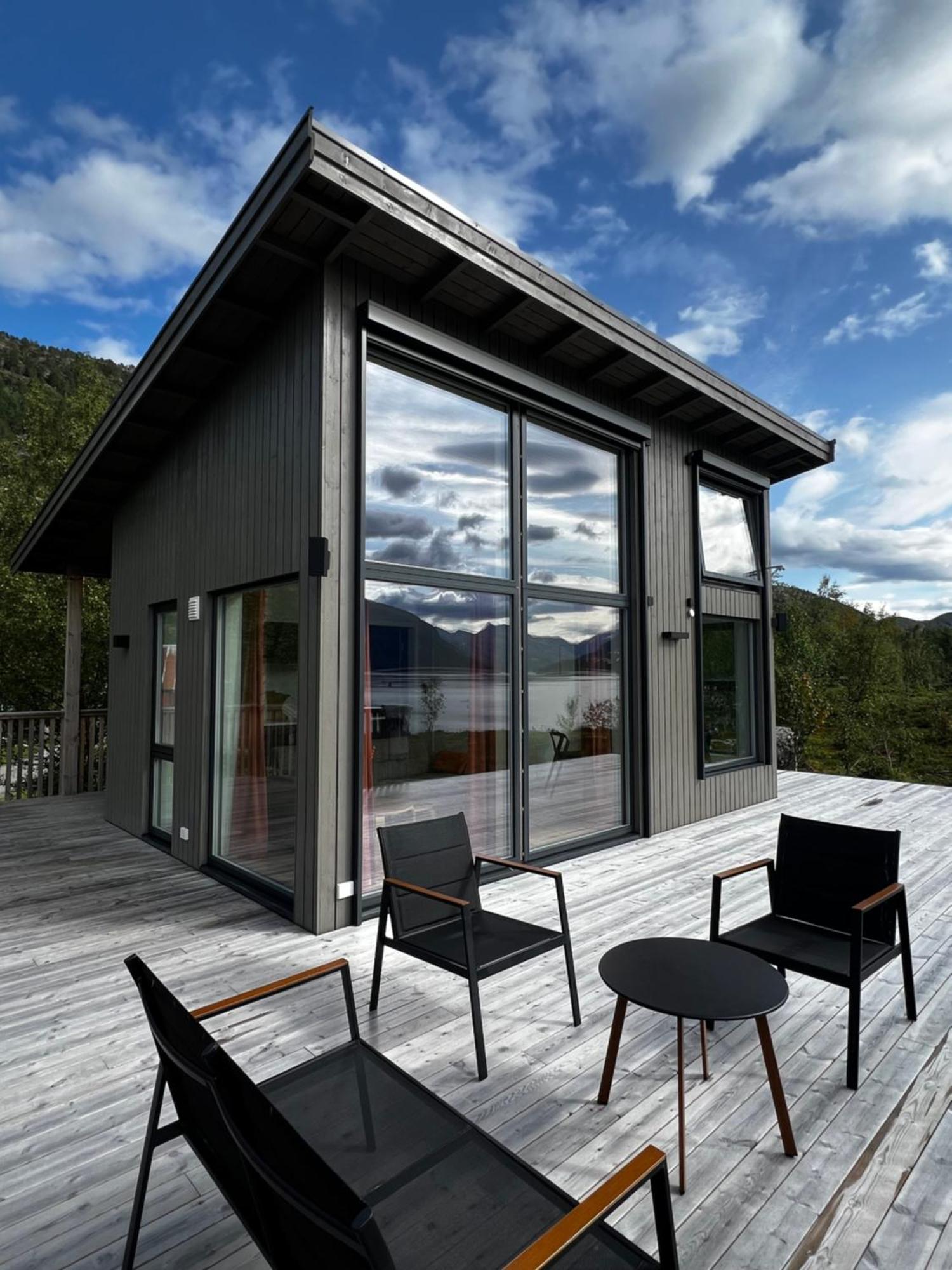 Efjord And Stetind Resort - Cabin Kulhorn Ballangen Esterno foto